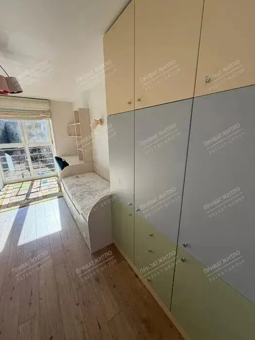 Трикімнатна картира у центрі міста